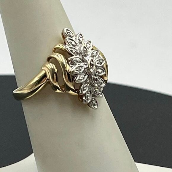 10K Yellow Gold Diamond Cluster Designer Estate 3.6g Vintage Style Ring Sz 7.25 - Picture 1 of 10